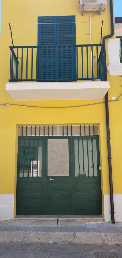 Casa Vacanza A Punta Secca Ngoại thất bức ảnh
